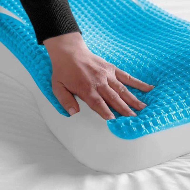 Gel memory foam pillow. - Image 2